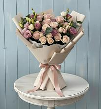 Букет цветов из:  Розы и Лизиантусы в Потьме