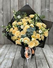 Букет цветов из:  Розы и Лизиантусы #REPLACE_PRED# Потьме