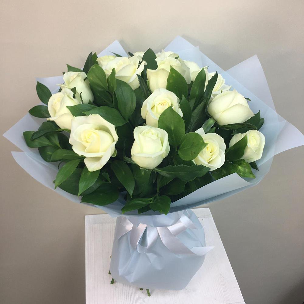 Букет 15 Белых роз Проуд в Потьме