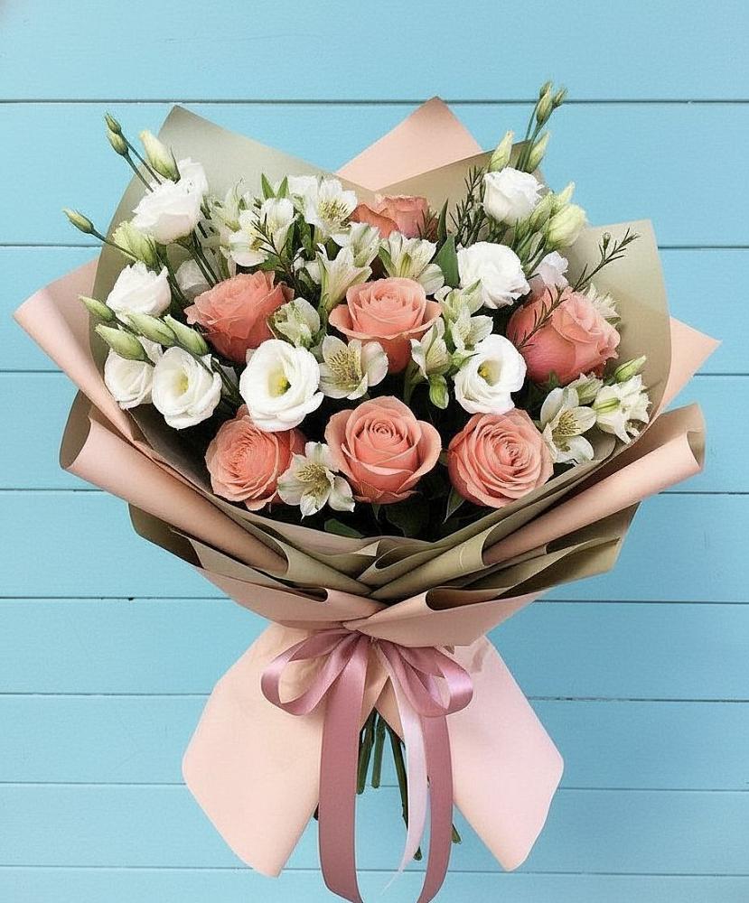 Букет цветов из: Розы, Альстромерии и Лизиантусы в Потьме