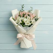 Букет цветов из:  Альстромерии в Потьме