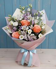 Букет цветов из:  Лизиантусы, Розы, Альстромерии и Гипсофила в Потьме