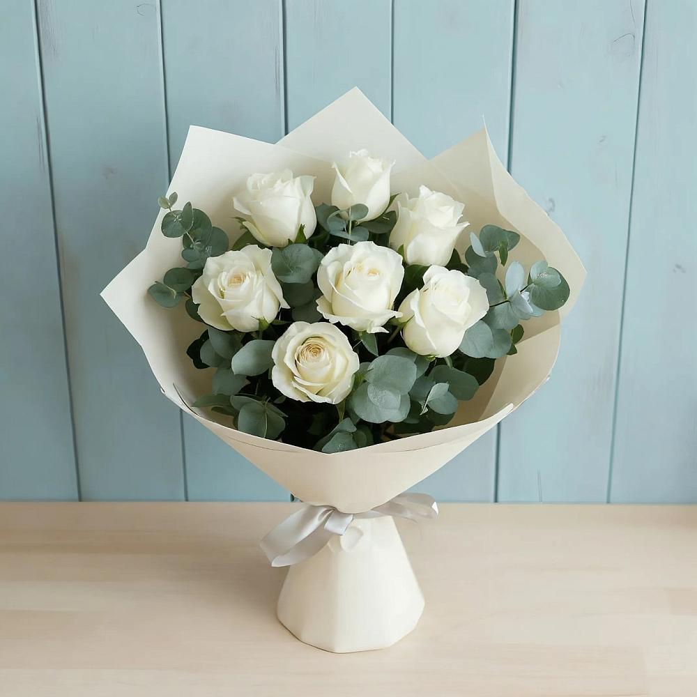 Букет Белые розы в Эвкалипте в Потьме