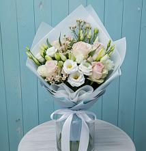 Букет цветов из:  Розы и Лизиантусы в Потьме