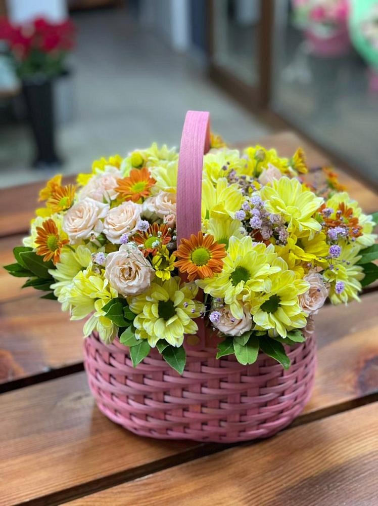Цветочная композиция из Хризантемы и Розы в корзине в Потьме