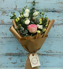 Букет цветов из:  Розы и Лизиантусы в Потьме