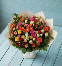 Букет Микс из разноцветных кустовых роз в Потьме
